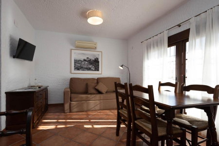 Tugasa Hotel y Apartamentos rurales La Posada, Villaluenga del Rosario, Spain