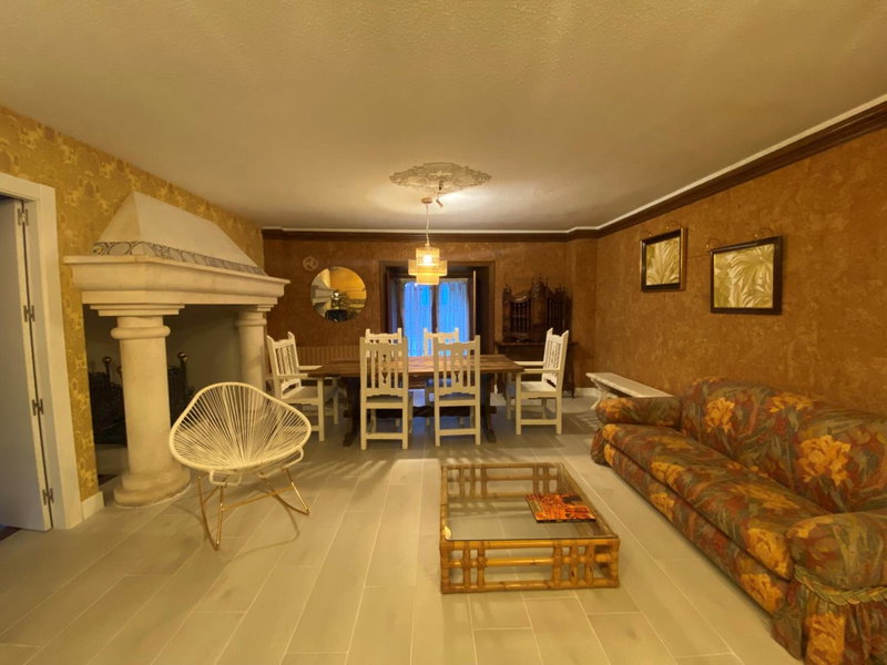 Apartamentos María Luisa, Burgos, Spain
