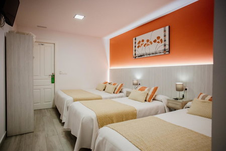 Apartamentos Turisticos Mastil 16 P2, Málaga, Spain