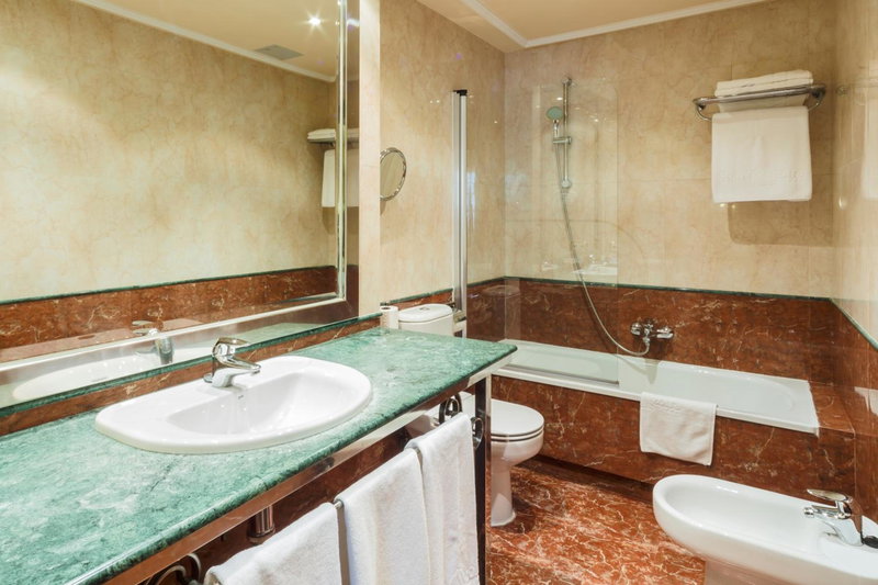 Hotel Azofra, Burgos, Spain