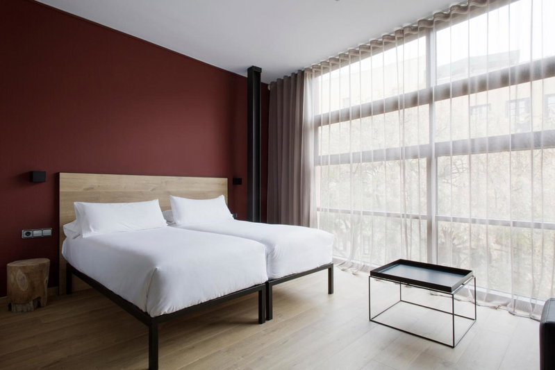 Aspasios Born, Barcelona, Spain