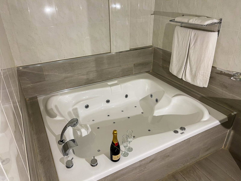 La Siesta, Villamarciel, Spain
