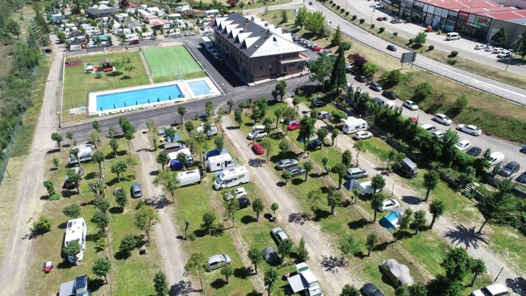 HolaCamp Sabiñánigo, Spain