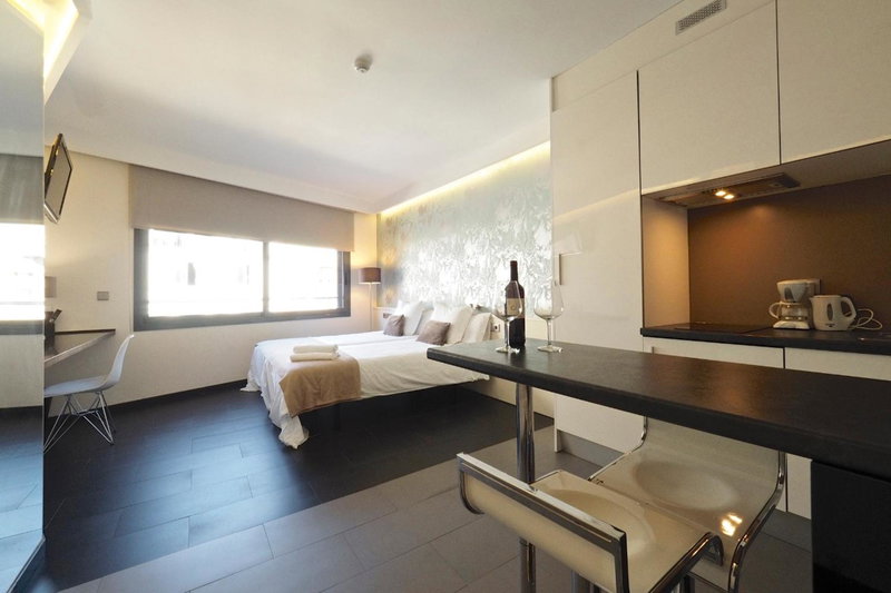 Barcelona Fifteen central Aparthotel, Barcelona, Spain