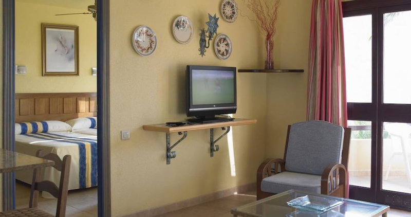 Aparthotel Londres, San Javier, Spain