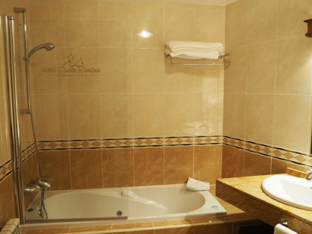 Hotel Ele Puente Romano de Salamanca, Salamanca, Spain