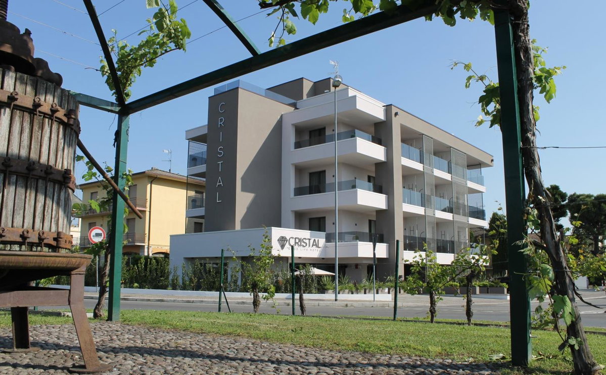 Hotel Cristal, Italia