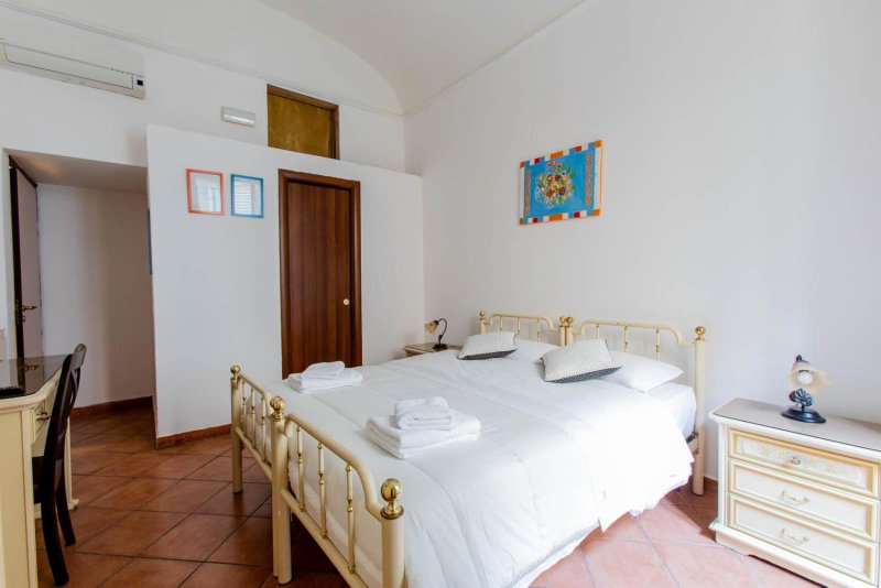Oscar 3, Rome, Italy
