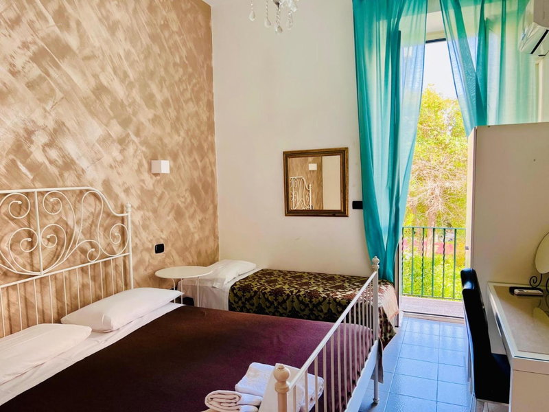 Hotel Pisa, Rome, Italy