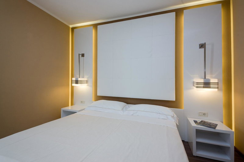 Acqua Resorts, Sirmione, Italy