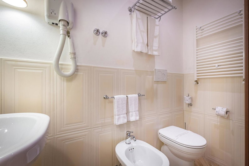 Hotel Ungherese, Florence, Italy