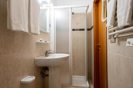 Amadei Hotel Figaro & Apartments, Pesaro, Italy