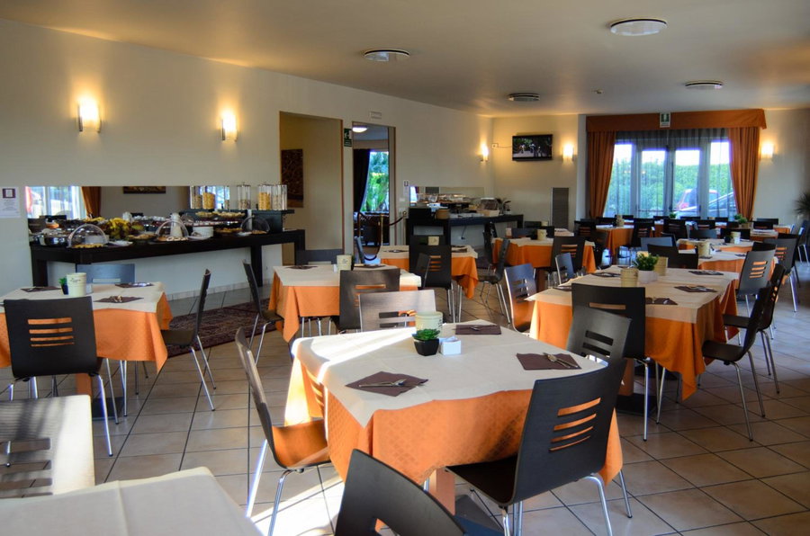Hotel Venezia Park - ENJOY HOLIDAY, Colà di Lazise, Italy