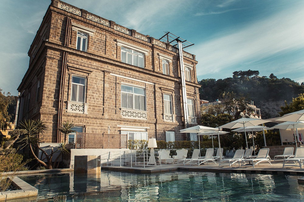 Artis Domus Relais & Spa, Italy