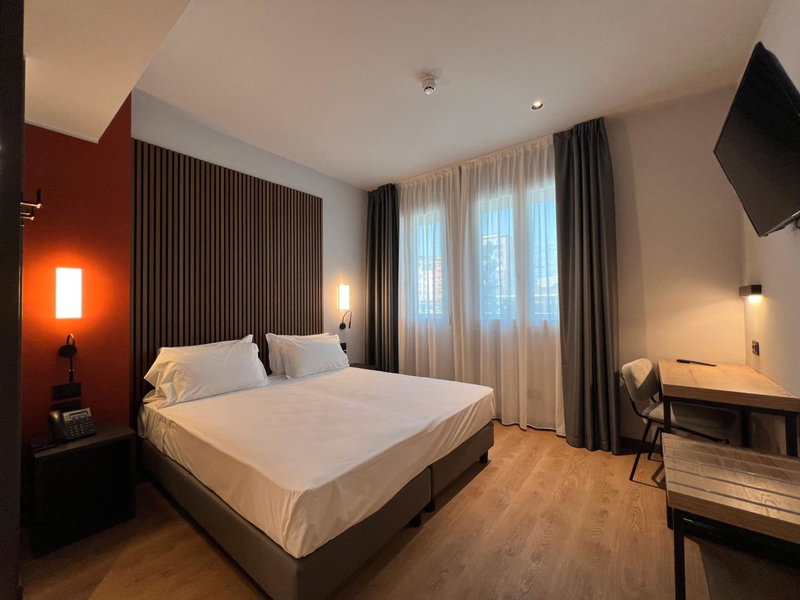 Hotel Leonessa, Brescia, Italy