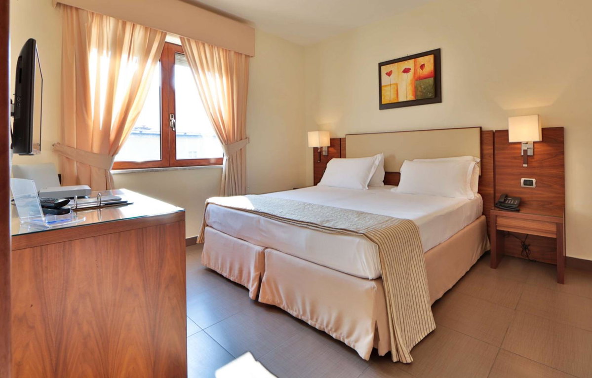 Suites & Residence Hotel, Italy