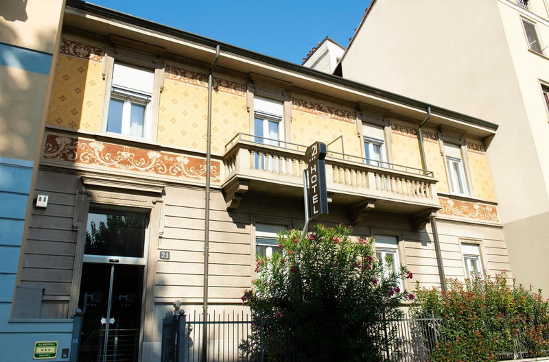 Hotel H21, Milan, Italy