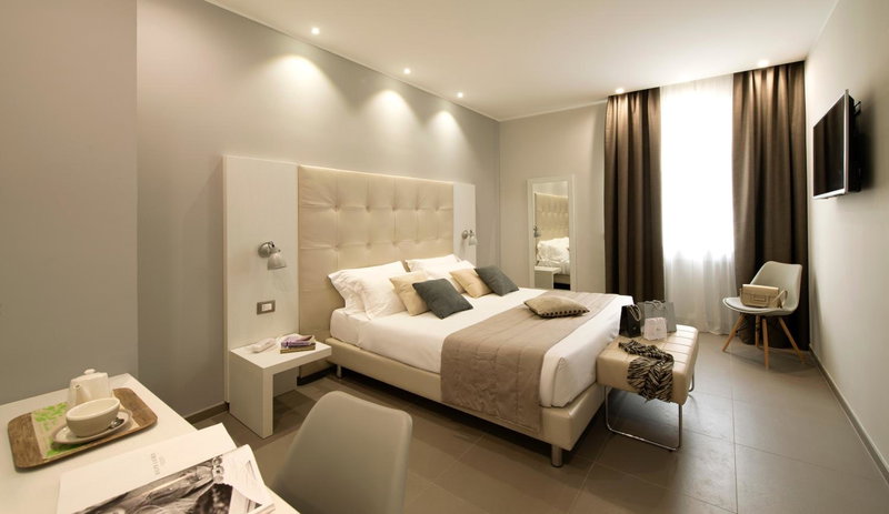 Hotel H21, Milan, Italy