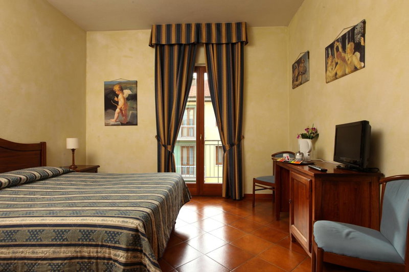 Hotel Bologna, Florence, Italy