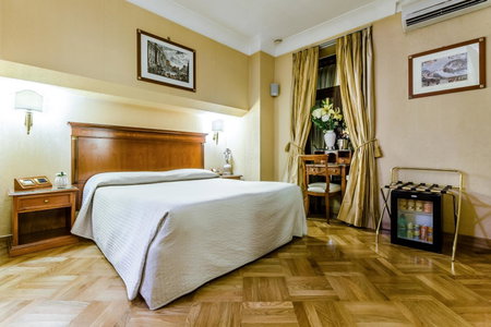 Luxury Rooms H 2000 Roma, Rome, Italy