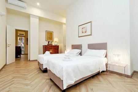 Sistina 2, Rome, Italy