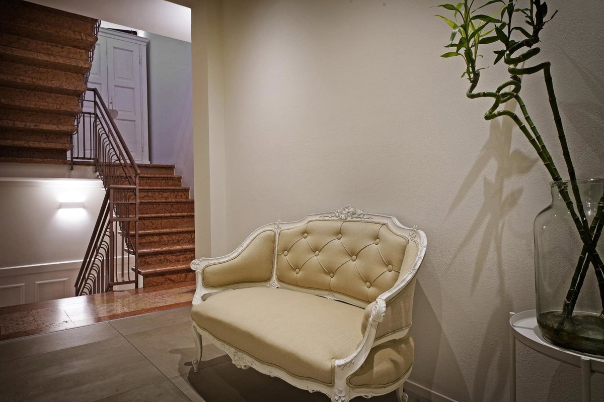 Hotel · Riviera Carducci Rooms, Peschiera Del Garda