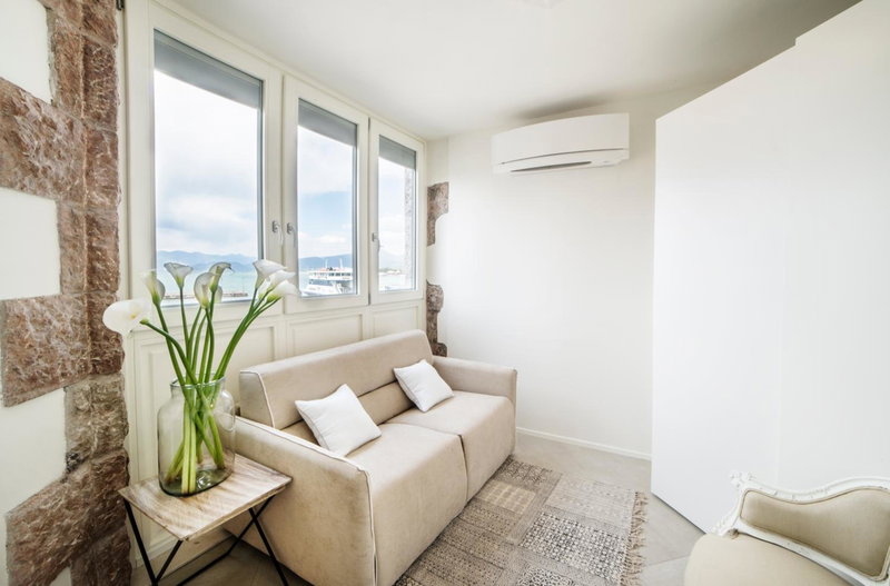 Riviera Carducci Rooms, Peschiera del Garda, Italy