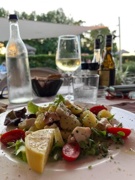 Yachting Hotel Mistral, Sirmione, Italy