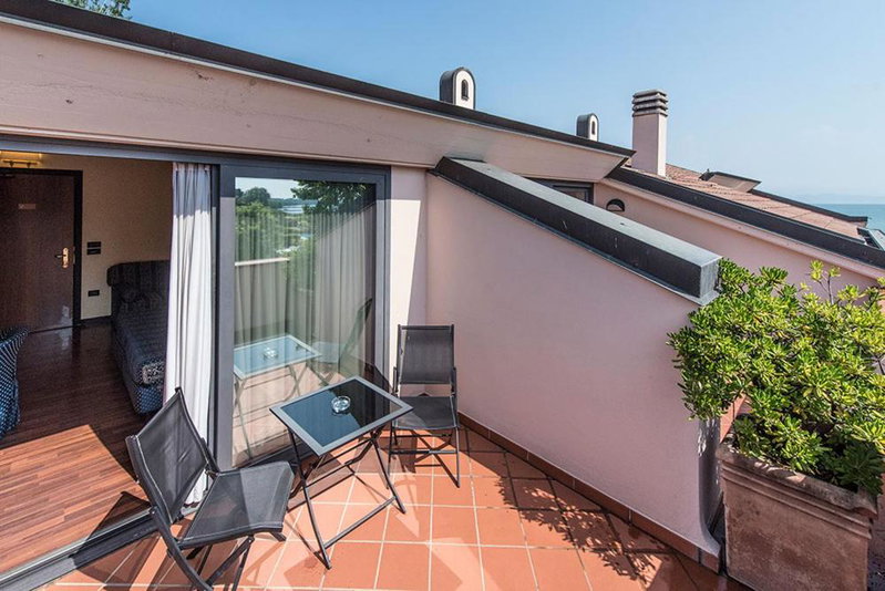 Yachting Hotel Mistral, Sirmione, Italy