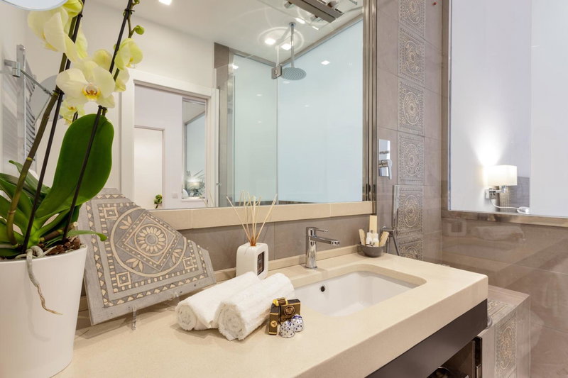504 Corso Suites, Rome, Italy