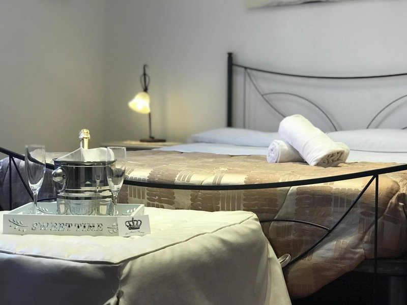 La Maison Royale downtown italian breakfast check in until 23 pm, Fiumicino, Italy