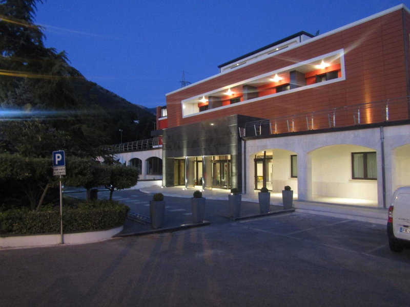 Bhotel, Lagonegro, Italy