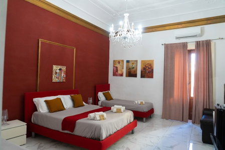 Bed and Breakfast Opera, Catania, Italy