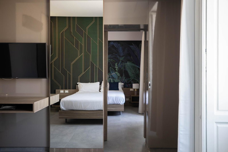 L'élégant BOUTIQUE ROOMS NAPLES, Naples, Italy