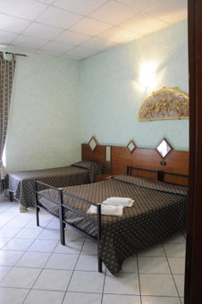 Hotel Farini, Rome, Italy