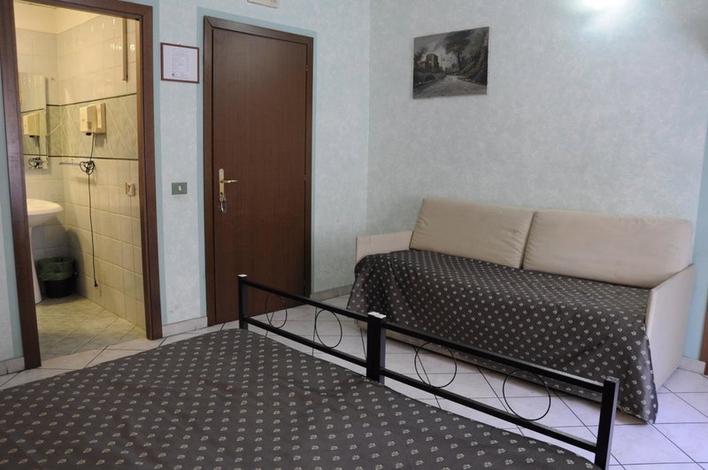 Hotel Farini, Rome, Italy