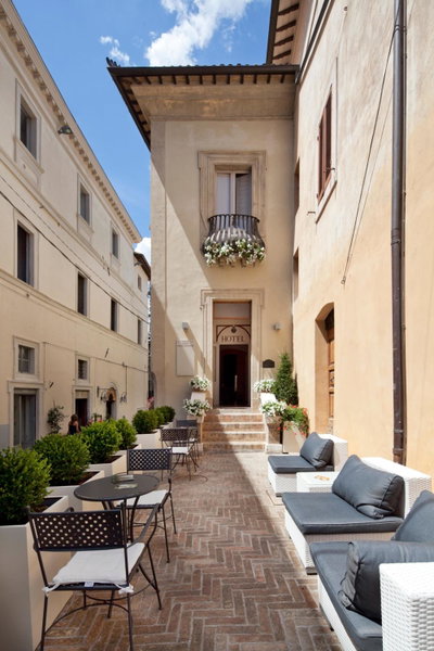 Hotel Degli Affreschi, Montefalco, Italy