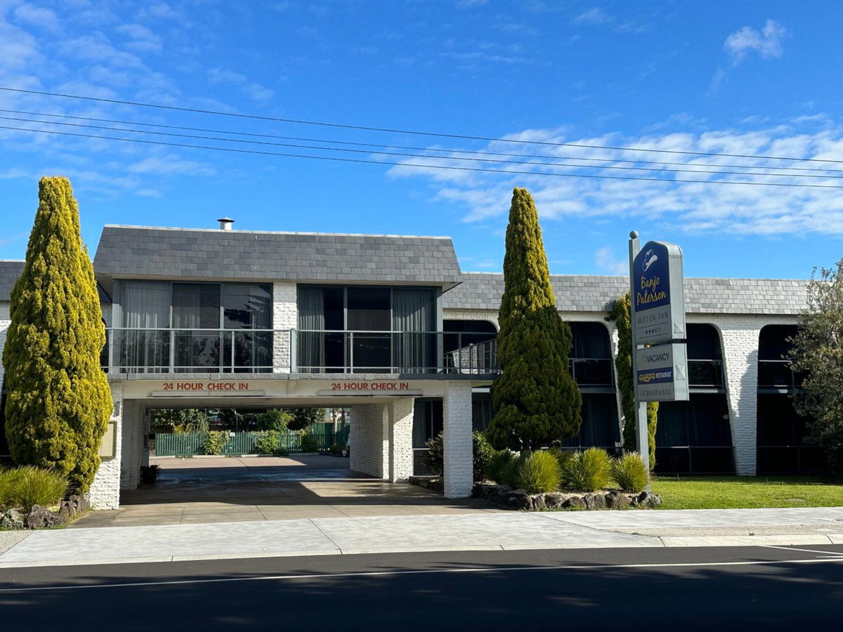 Hotel · Banjo Paterson Motor Inn, Lakes Entrance