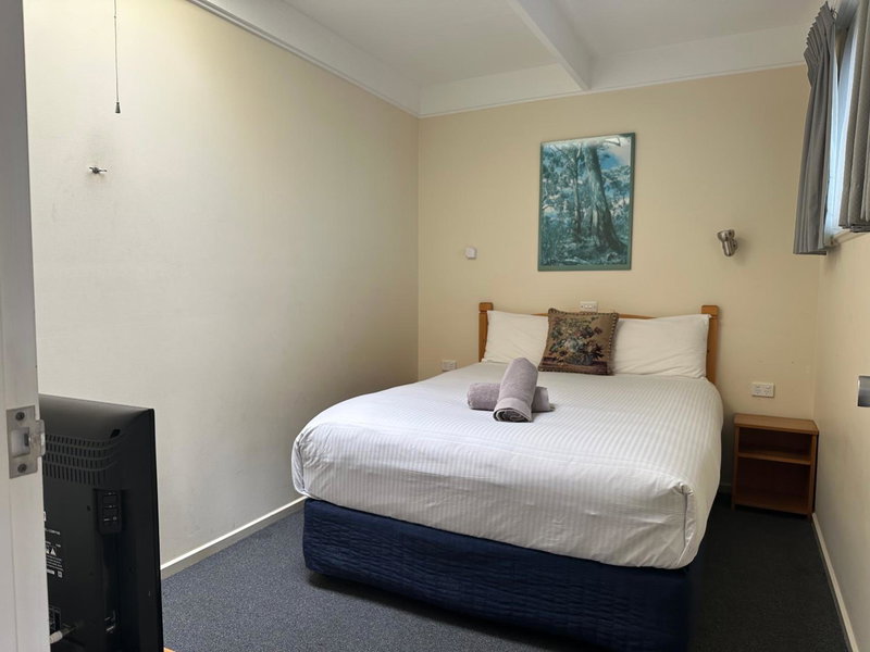 Banjo Paterson Motor Inn, Lakes Entrance, Australia