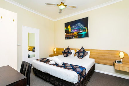 The North Shore Hotel, Sydney, Australia