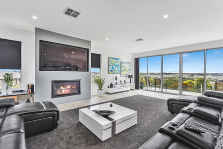Conroe Executive Townhouse - Modern & Stylish, Mount Gambier, Australia