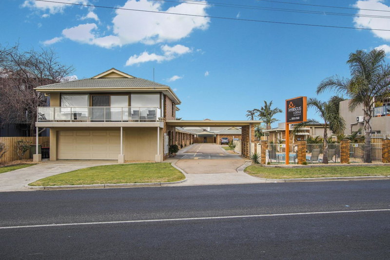 Hybiscus Waterfront Apartments, Lakes Entrance, Australia