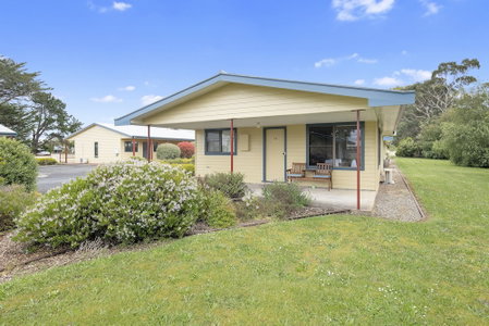 Marsden Court Apartments, Strahan, Australia