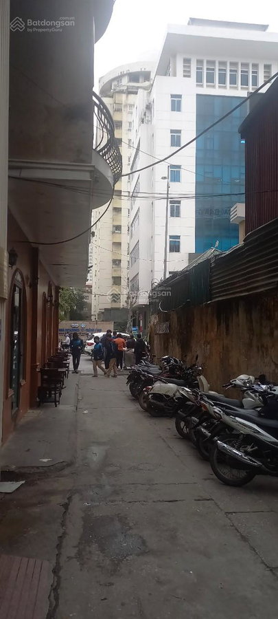 House for rent in Ha Noi, Vietnam · Thanh Xuan District · 1 room, 1 bath