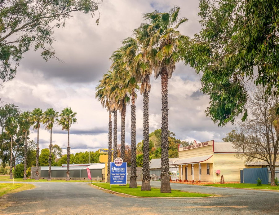 Pioneer Tourist Park, Deniliquin, Australia