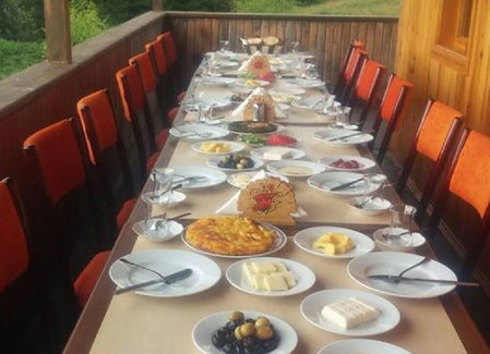Pilav Dagi Yavuzyilmaz Tesisleri, Maçka, Turkey