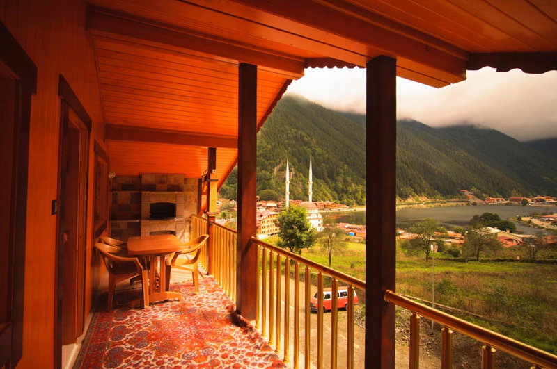 İlhan Kardeşler Apart Otel, Uzungol, Turkey