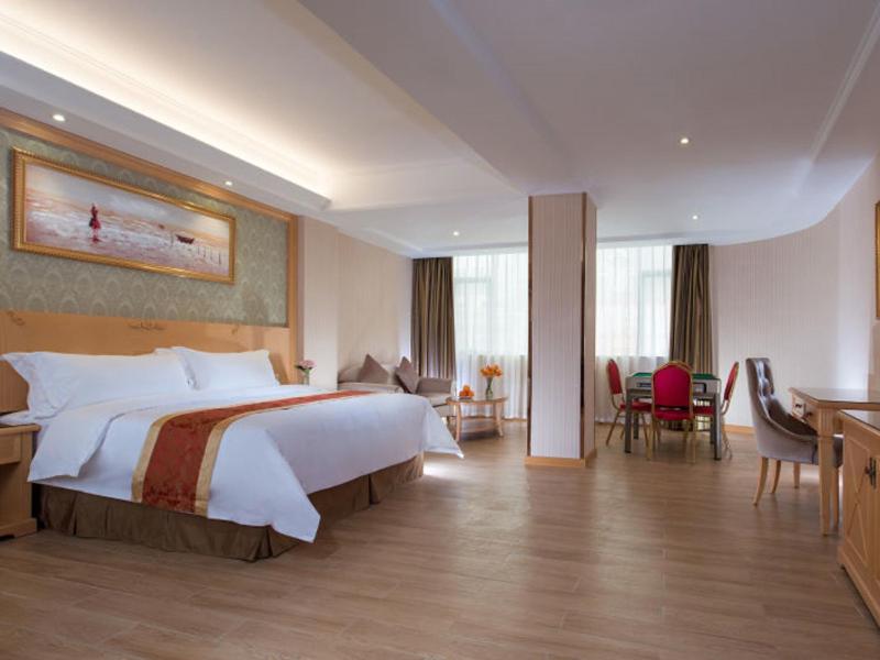 Vienna Hotel Shenzhen Fuyong Village, Fenghuangwei, China