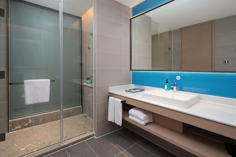 Holiday inn Express Dongguan Shatian by IHG, Dongguan, China