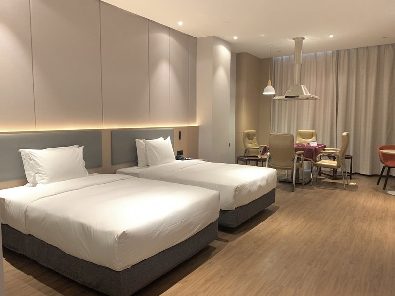 Holiday inn Express Dongguan Shatian by IHG, Dongguan, China
